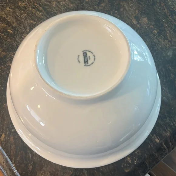 Home Pocelain Serving Bowl - Picture 3 of 3
